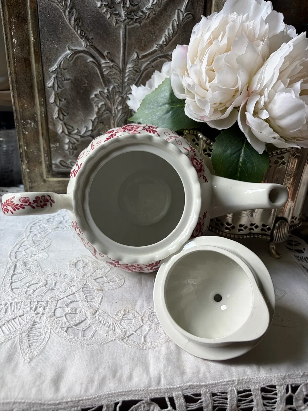 Vintage Johnson Brothers Indies Pink Teapot